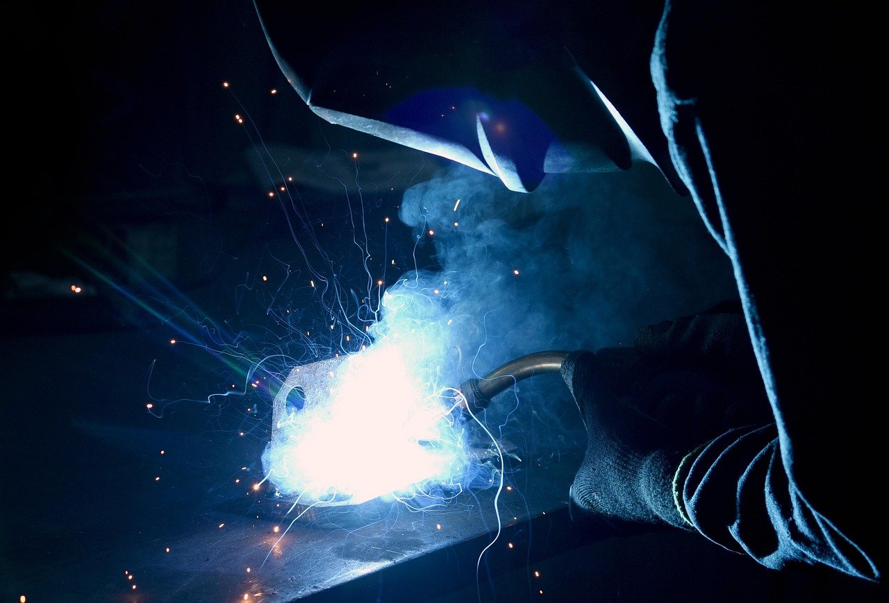Welding consultation with homeowner